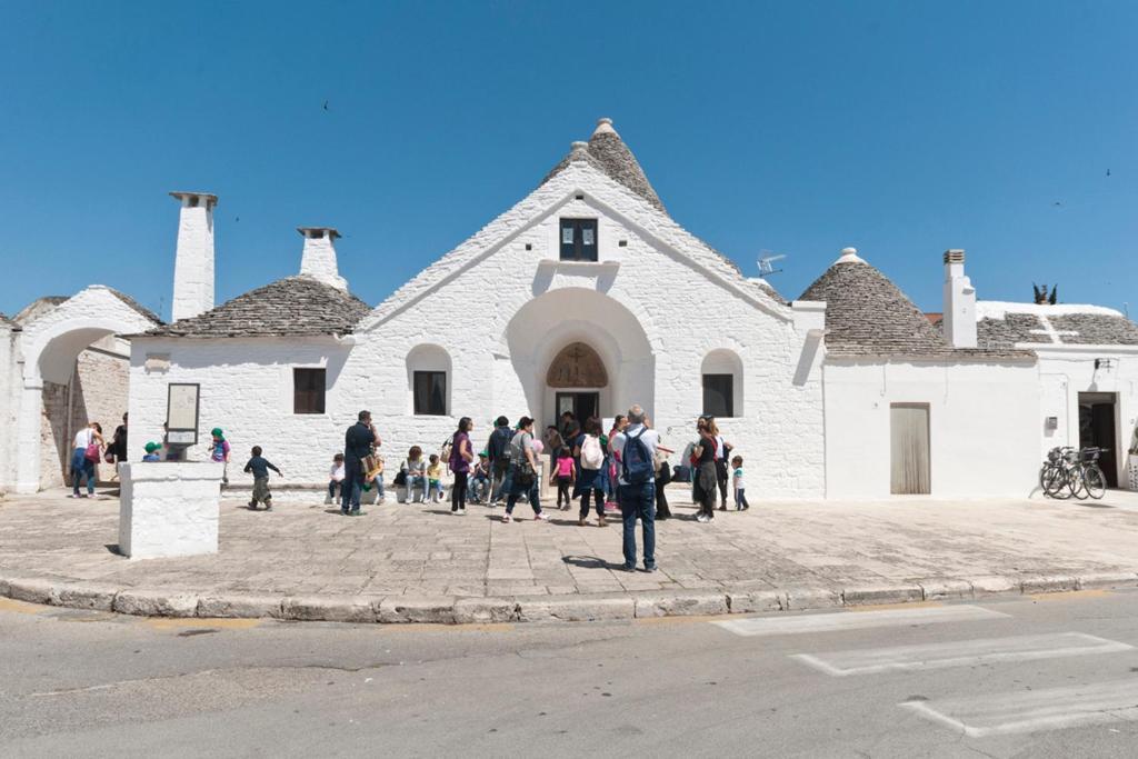 Il Rifugio Di Giada E Mattia Apartment Alberobello Bagian luar foto