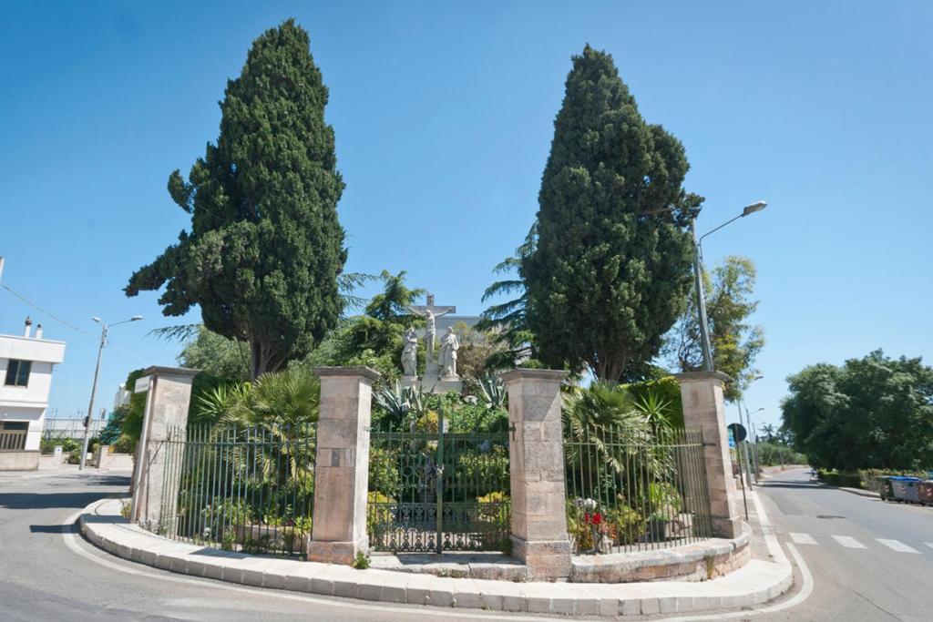 Il Rifugio Di Giada E Mattia Apartment Alberobello Bagian luar foto